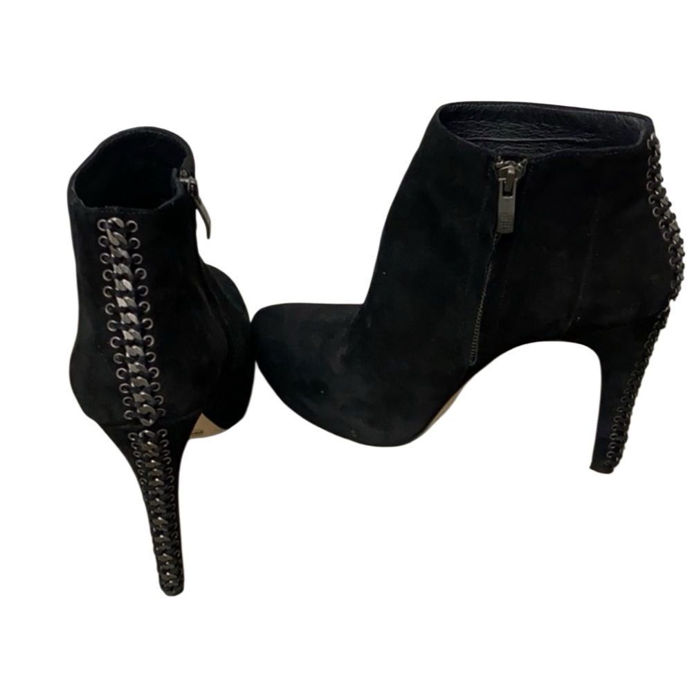 Vince Camuto Sz 9 CANNON Black Suede Booties 5" Heel Genuine Leather Chain Back